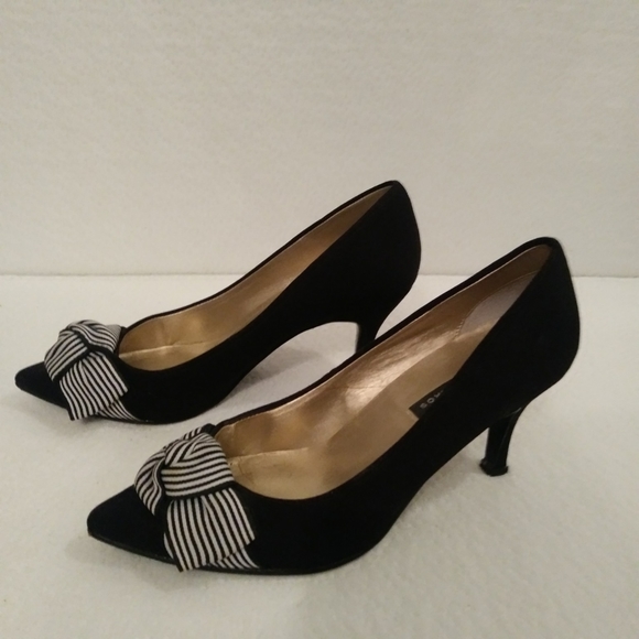 Shoes - Picture 6 of 6